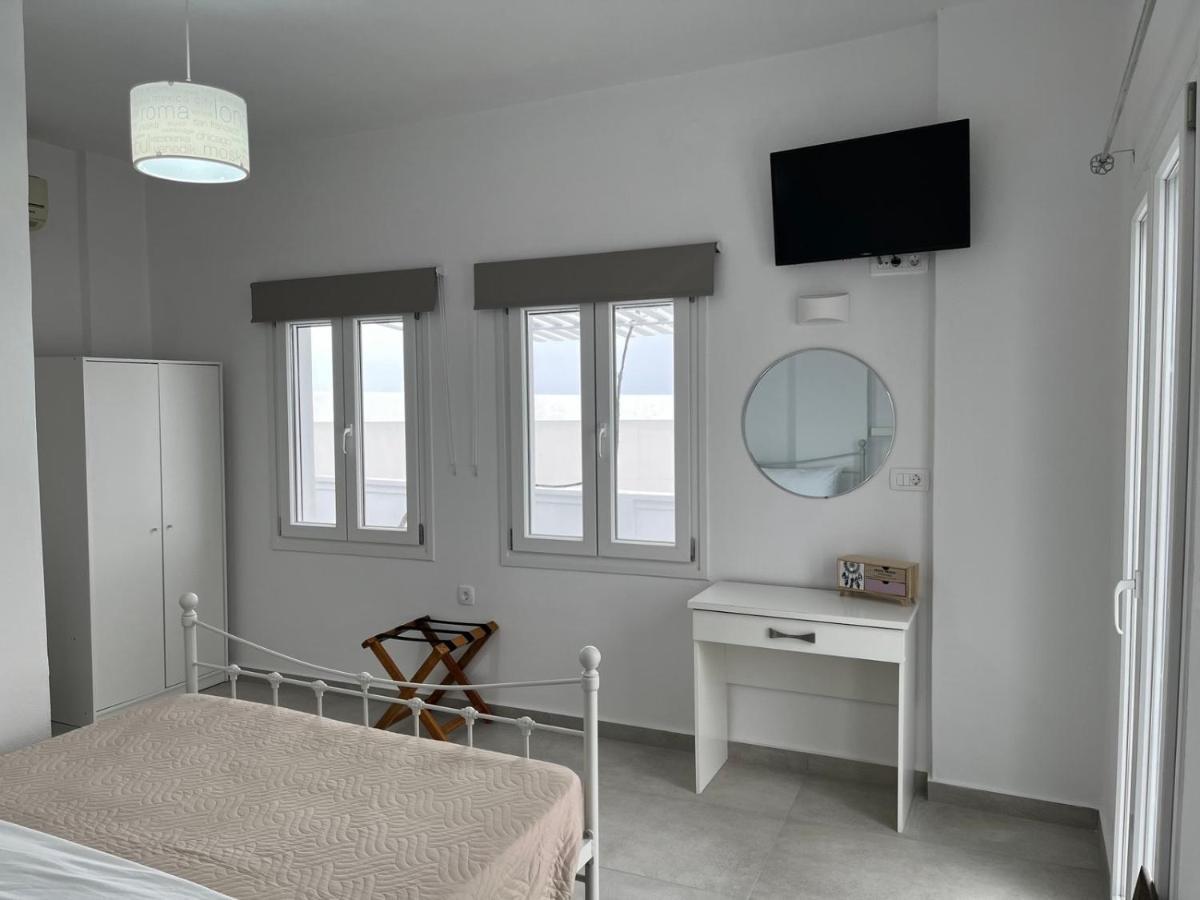 Firaxenia Rooms Fira (Santorini) Exterior foto