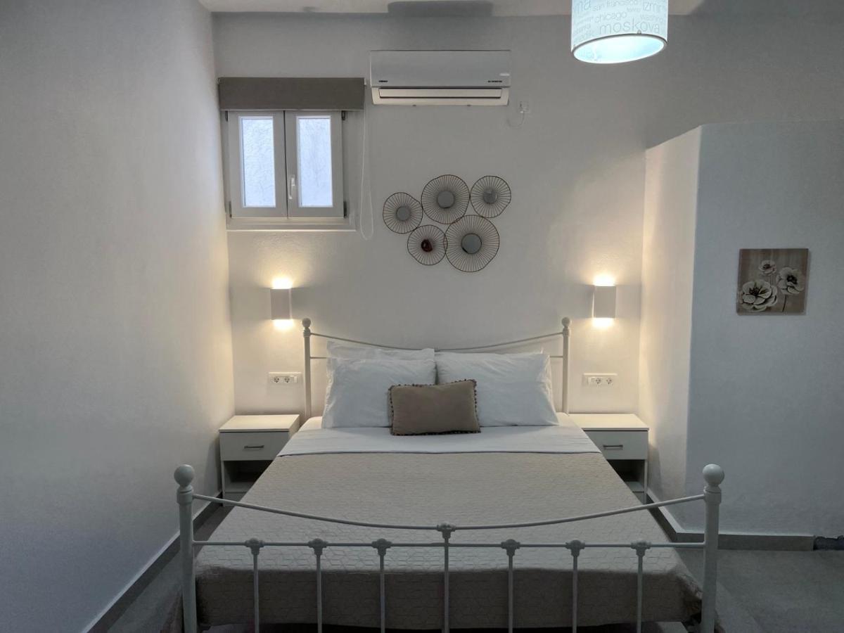 Firaxenia Rooms Fira (Santorini) Exterior foto